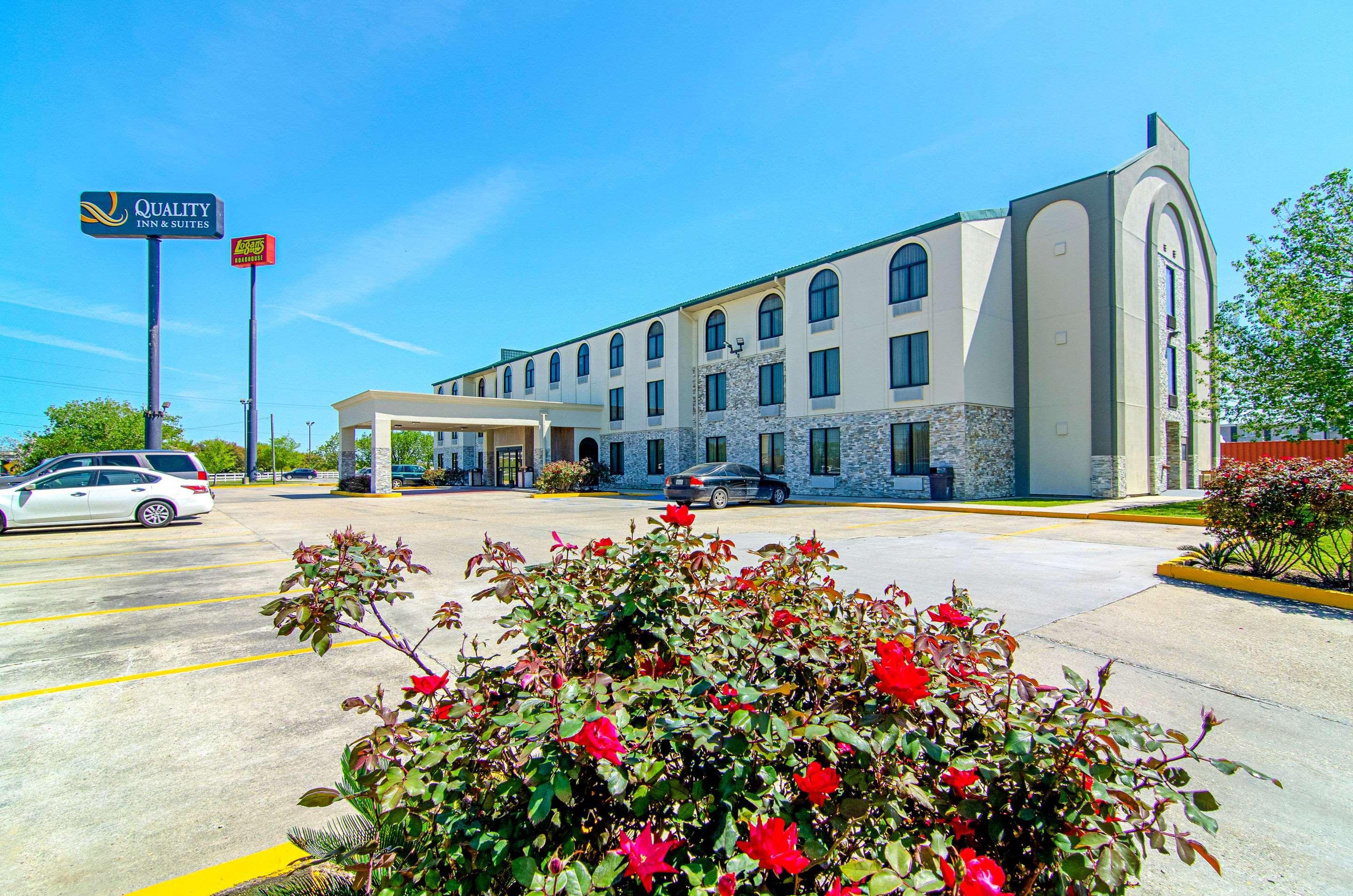 Quality Inn & Suites Near Tanger Outlet Mall Gonzales Eksteriør billede